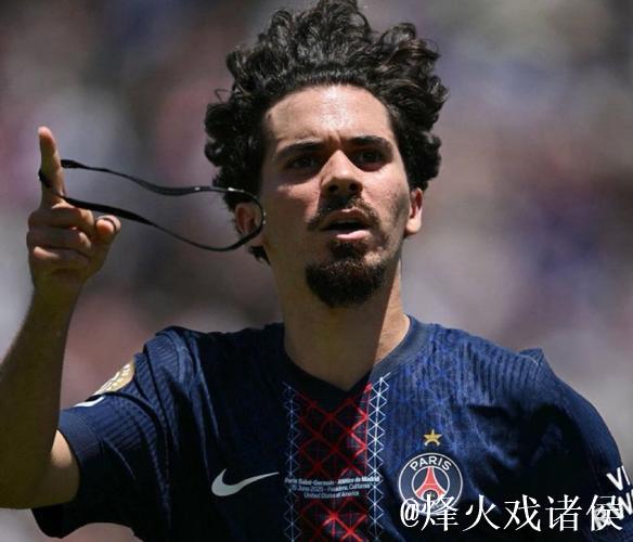维蒂尼亚闪耀全场，当选巴黎战热刺最佳球员